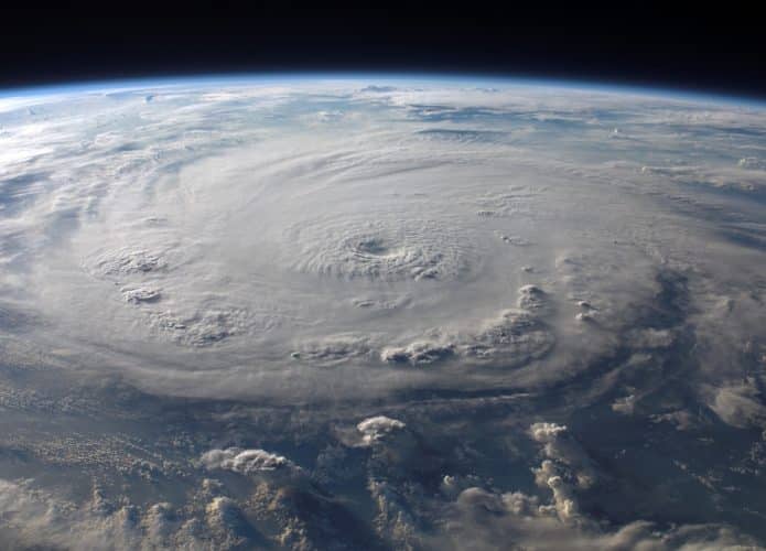 furacao-katrina-estados-unidos-695x500