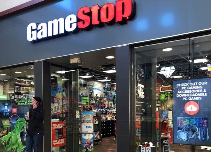 gamestop-vai-fechar-pelo-menos-320-lojas-em-2020-1585583615039-695x500