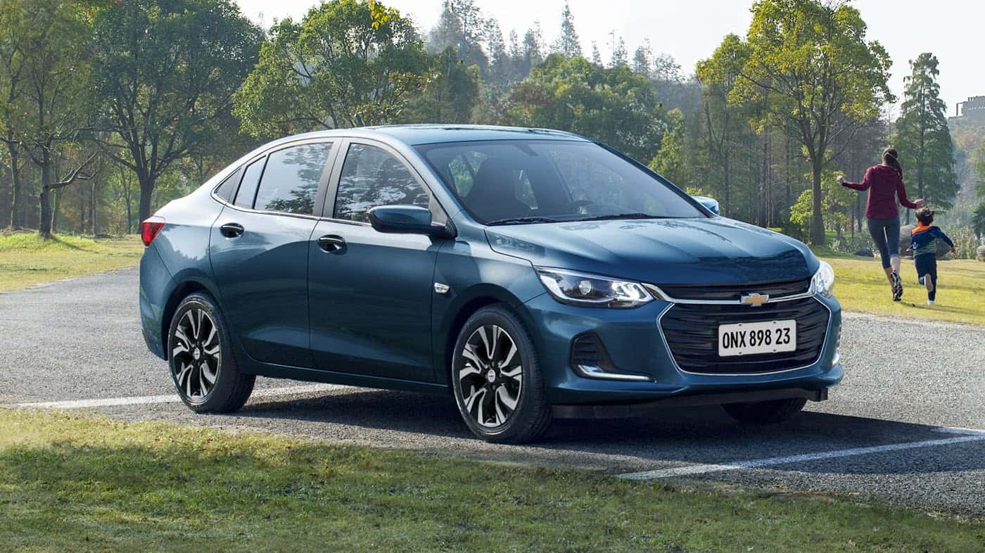 Sedãs surpreendem nas vendas de carros em agosto, com destaque para dois modelos