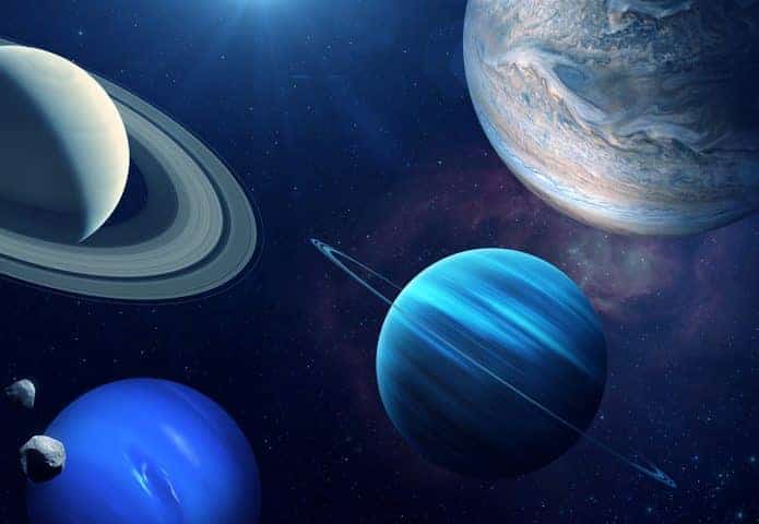 planetas-695x480