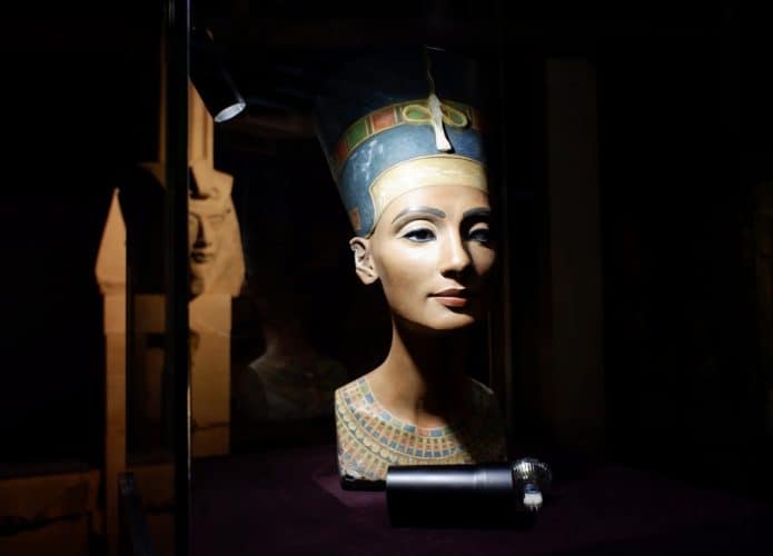 busto de Nefertiti