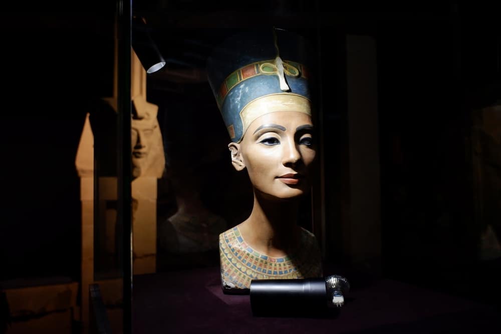 busto de Nefertiti