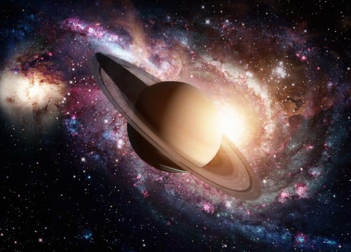 saturno-695x500