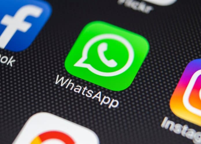 shutterstock-whatsapp-pane-mundial-memes-viralizam-redes-sociais-1-695x500