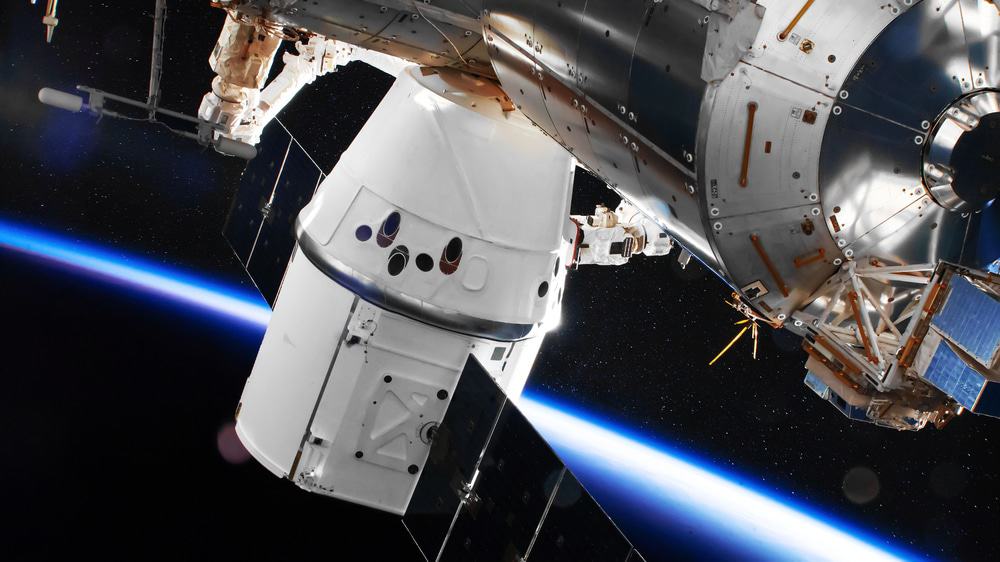 spacex-crew-dragon-iss-2