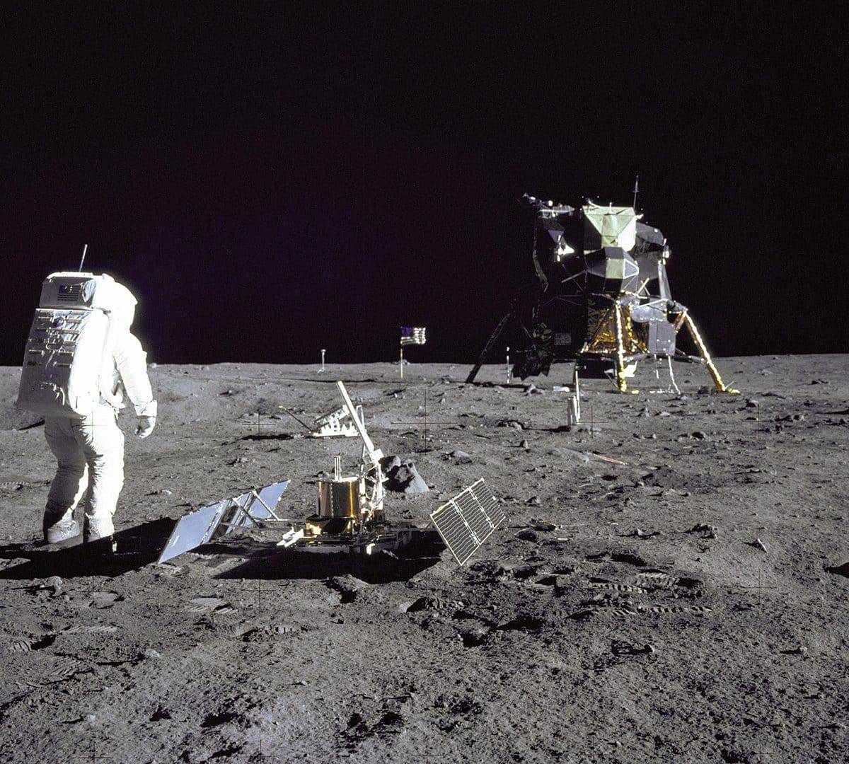 Buzz-Aldrin-1200x1080