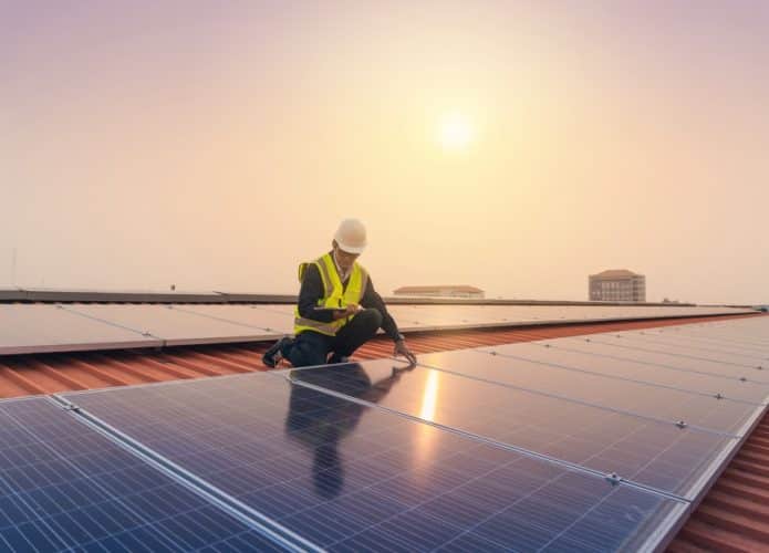 Estacionamentos com painéis solares serão obrigatórios na França