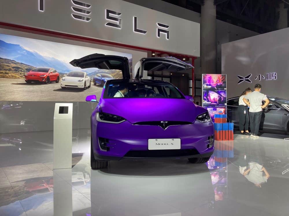 Tesla-model-X-purple-4