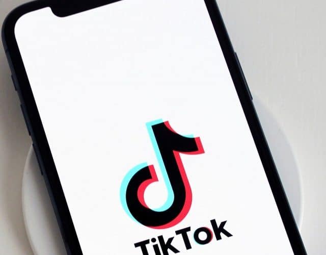 tiktok-5064078_1920