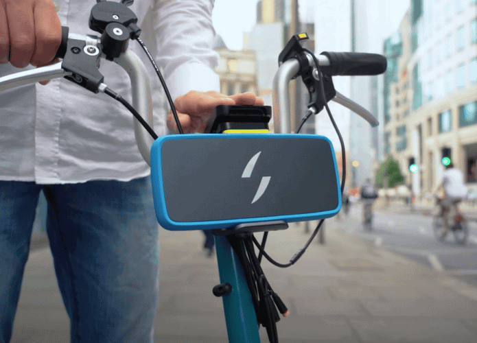Dispositivo ‘baratinho’ transforma qualquer bicicleta em elétrica