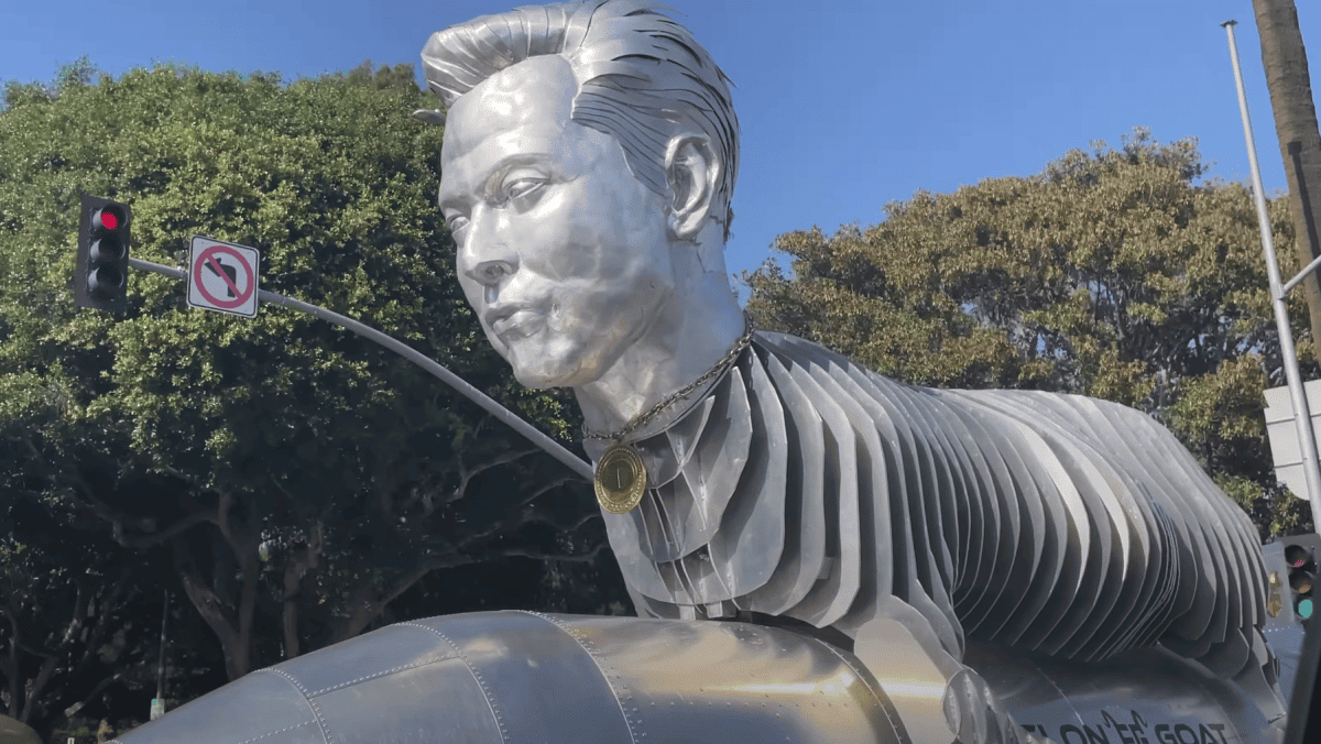 Estátua de Elon Musk