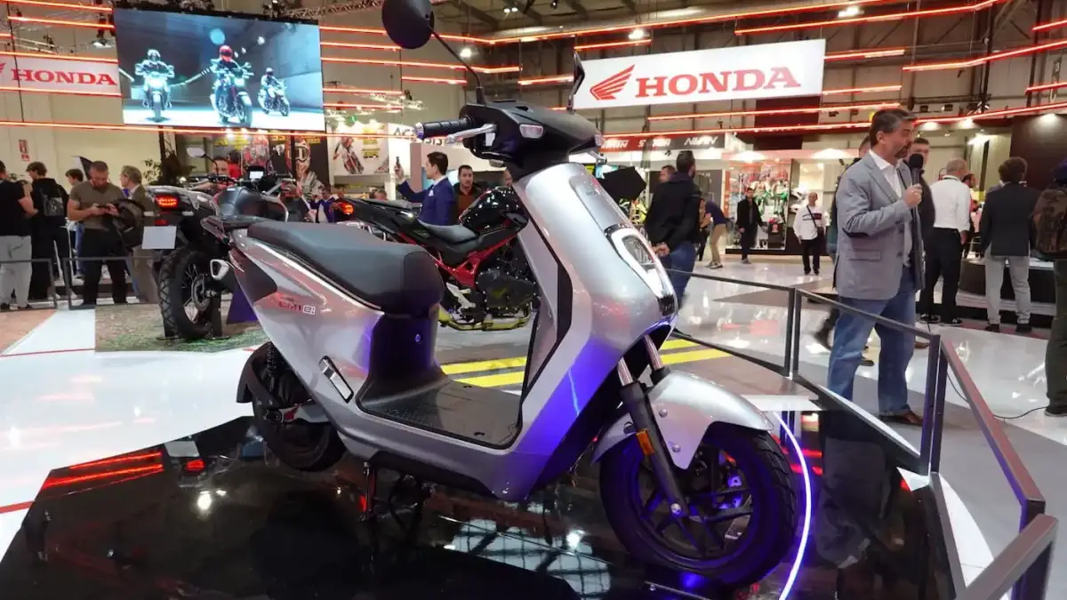 Scooter elétrica Honda EM1