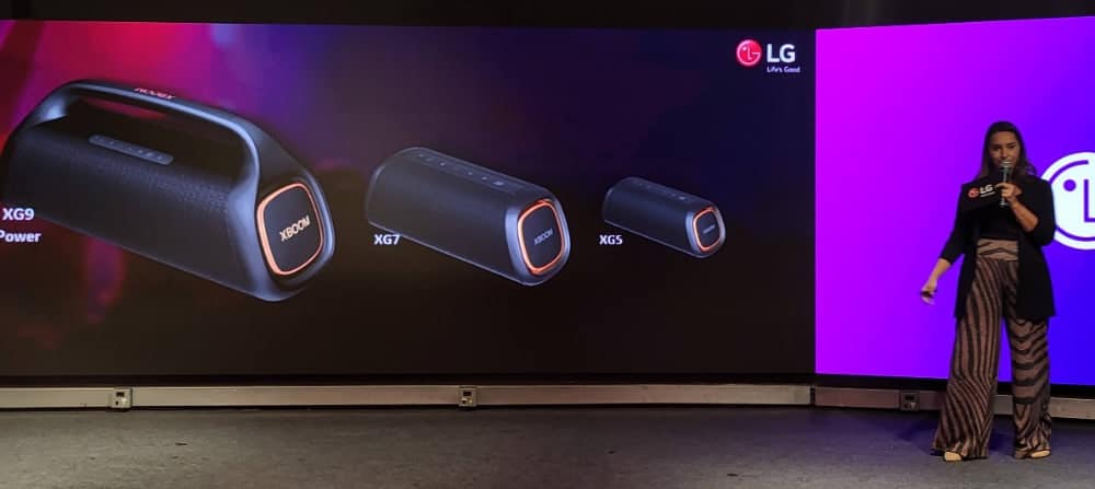 Juliana Paiva, especialista de produtos de áudio da LG do Brasil, apresenta a nova linha XBoom Go