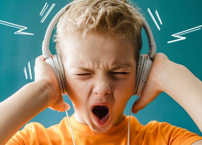 música alta e audição