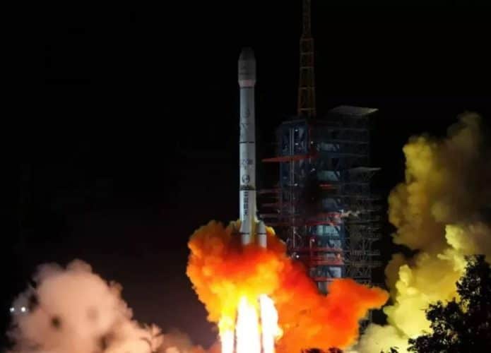 satélite chinês