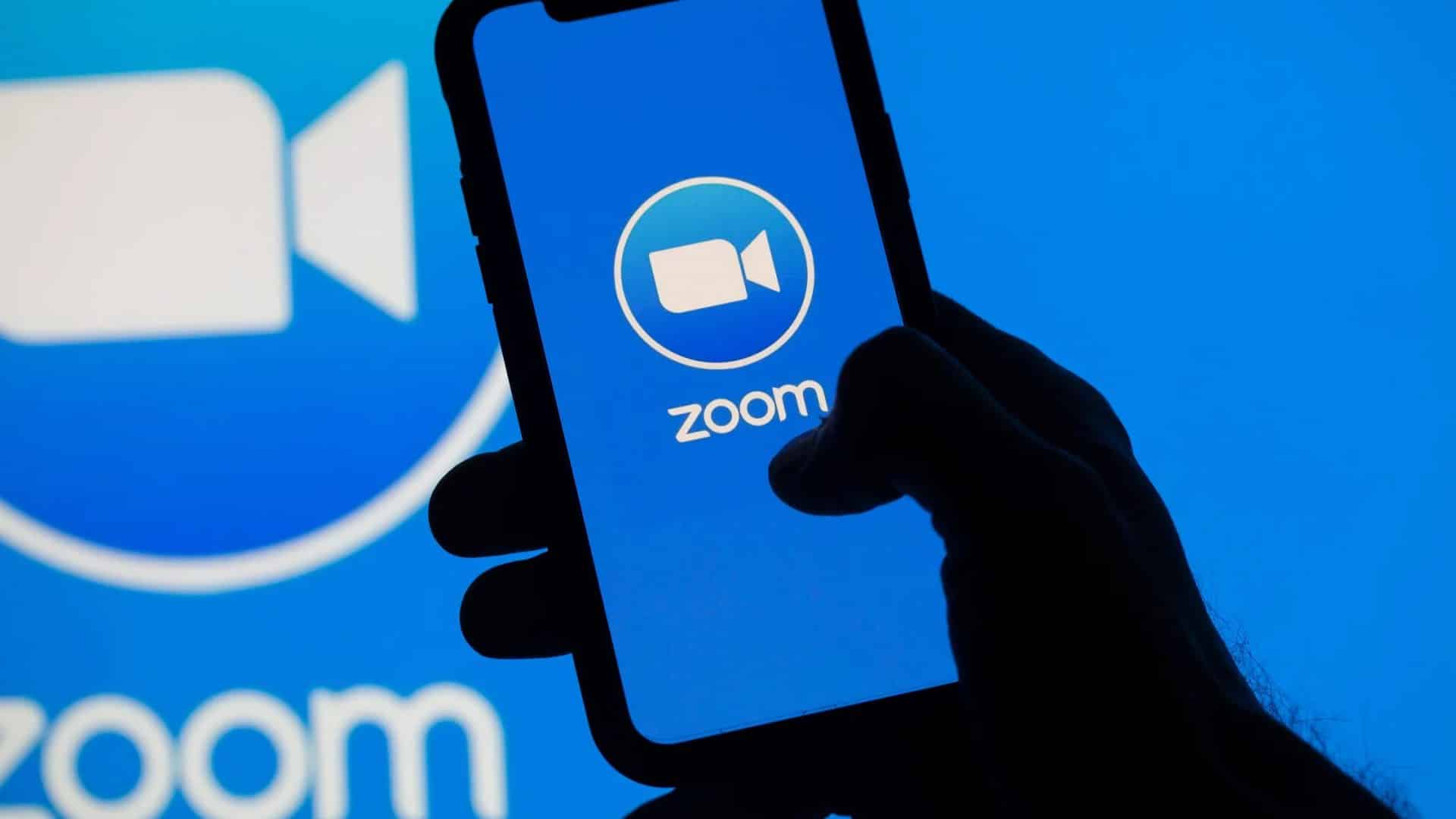 shutterstock-zoom-tesla-videoconferencias-reunioes-1920x1080