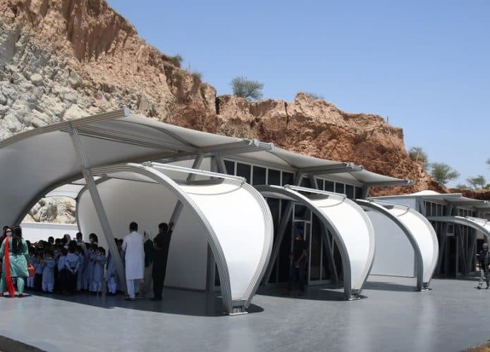 11_ZHA_EAA-Foundation-Tents_Pakistan_Photo-Courtesy-of-Education-Above-All-Foundation-695x500