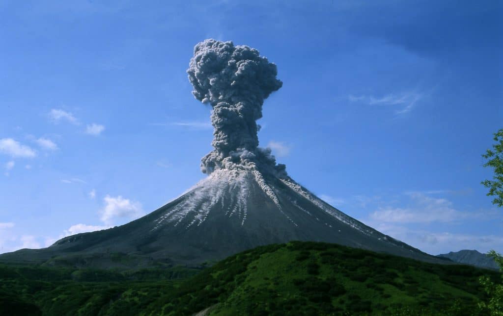 Vulcão em erupção