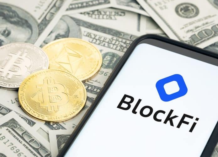 blockfi-695x500