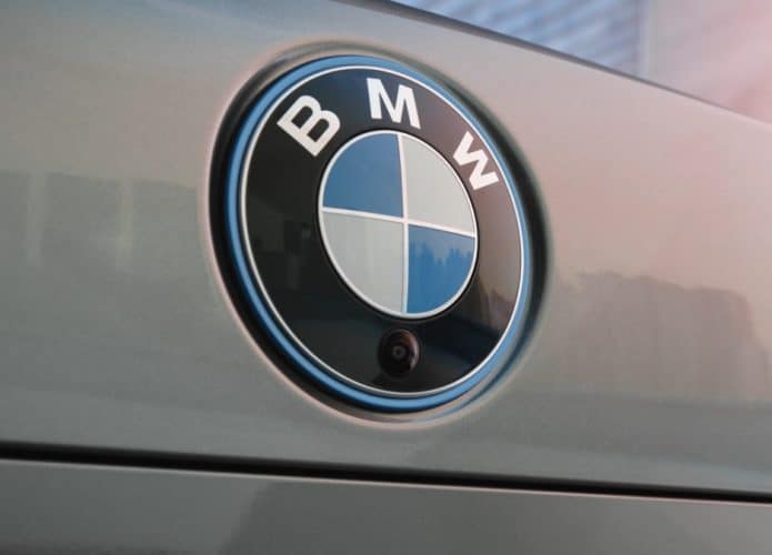 Vídeo mostra função antirroubo da BMW em ação