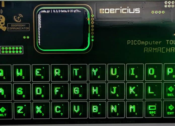 Armachat Touch Picocomputer com Raspberry Pi. Imagem: Divulgação