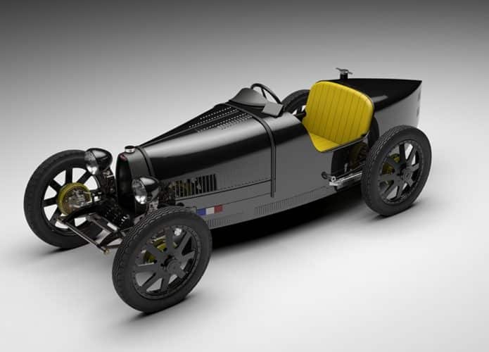 Carros clássicos viram miniaturas elétricas que podem ser dirigidas de verdade