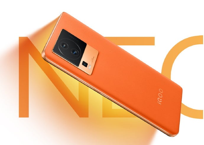 iQOO Neo7 Racing Edition na cor laranja