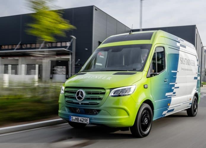 Van elétrica capaz de limpar o ar é testada na Europa