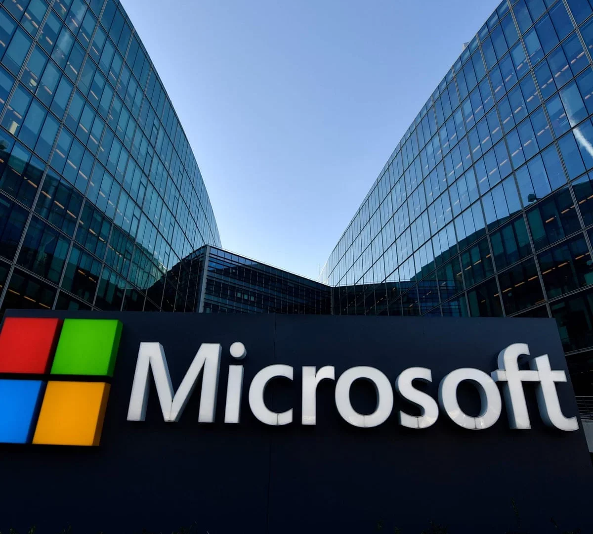 microsoft-2-1200x1080.webp