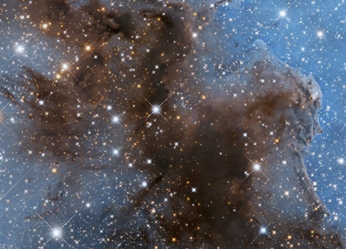 nebulosa-carina-hubble-2022-695x500
