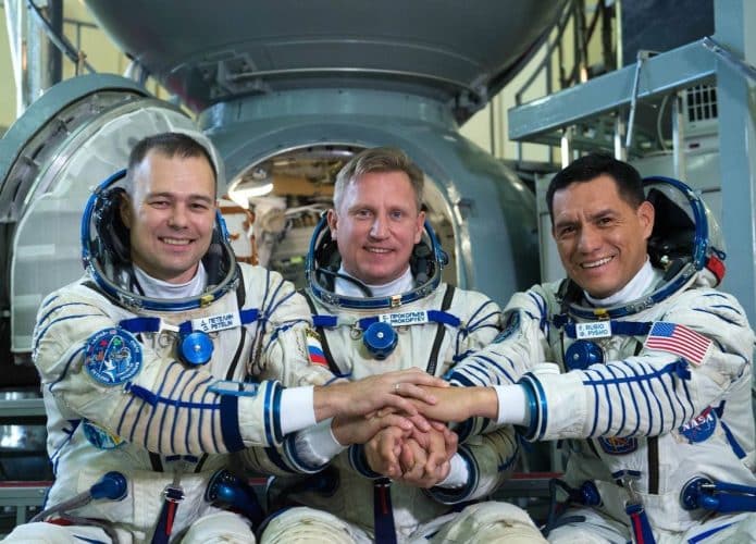 soyuz-ms-22-tripulantes-695x500