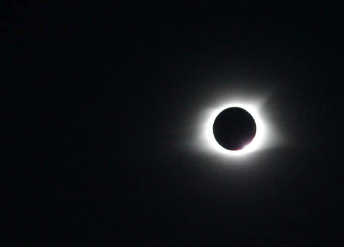 Eclipse solar total no céu em 2017