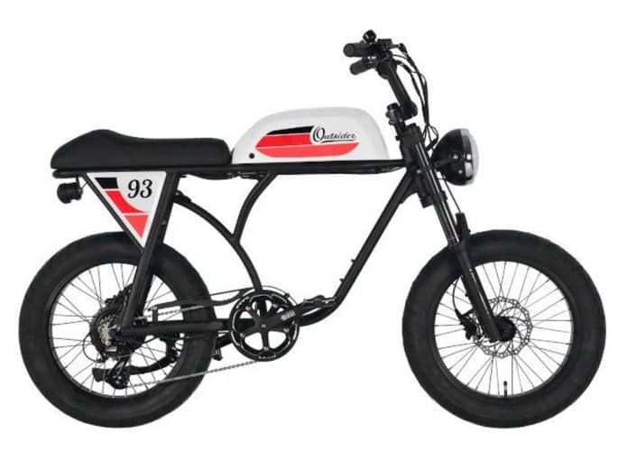 A Outsider MX é uma bicicleta elétrica com cara de moto retrô.