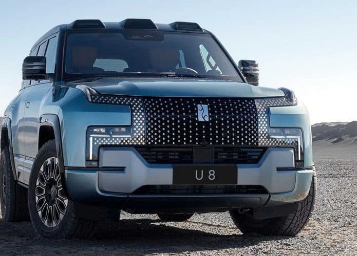 SUV elétrico Yangwang U8 da BYD