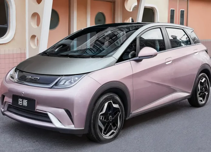 BYD Dolphin 2023