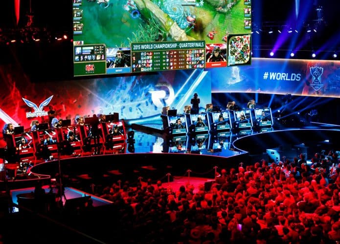 campeonato-de-lol-esports-695x500