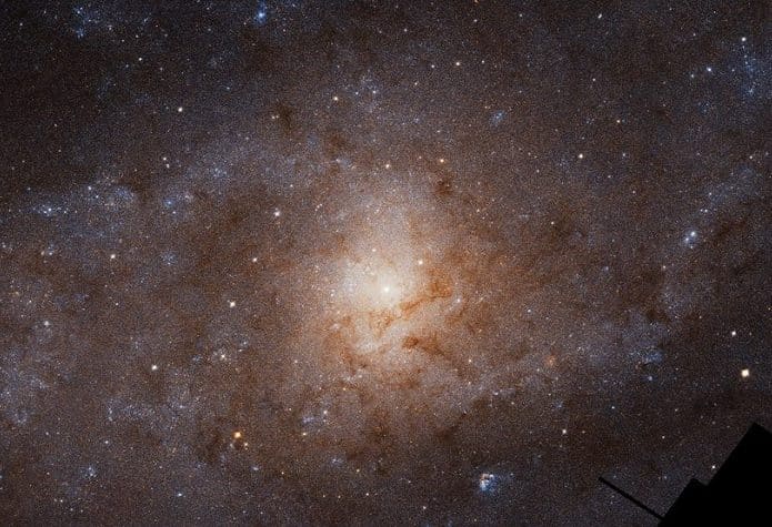 galaxia-do-Triangulo-695x475