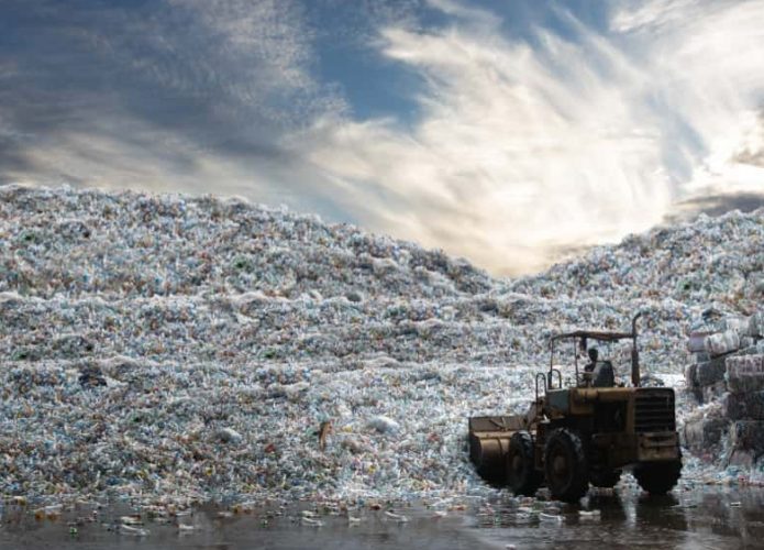 reciclagem-plastico-e1708340792671-695x500