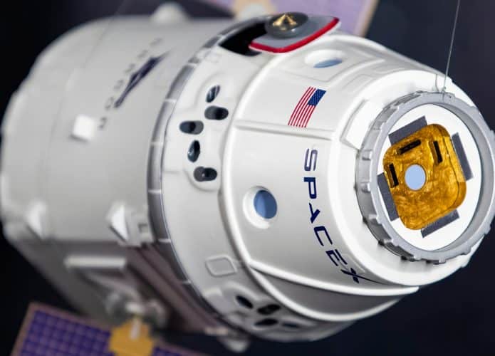 Cápsula da SpaceX, a Dragon, vista de cima