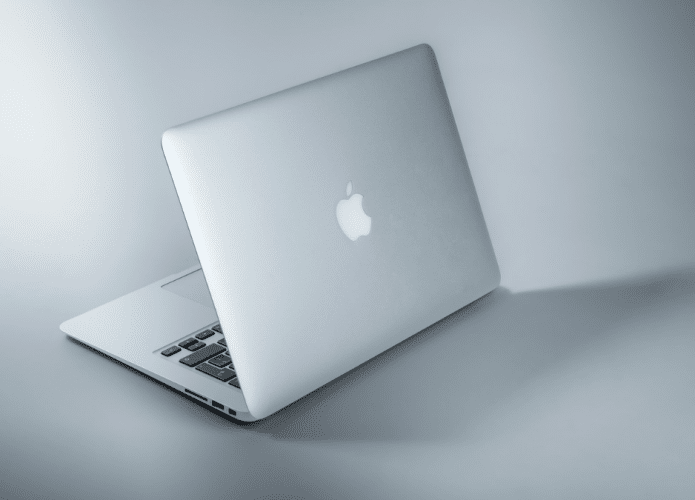 Macbook - macOS - Reprodução Maxim Hopman