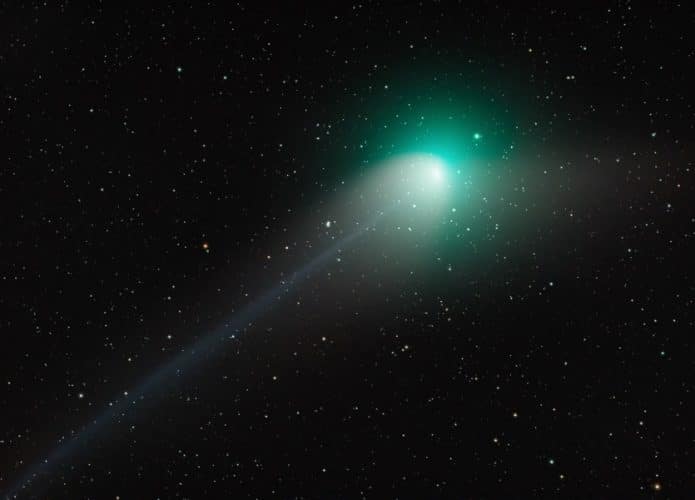 cometa-verde-Alessandro-Bianconi-Edu-INAF-695x500