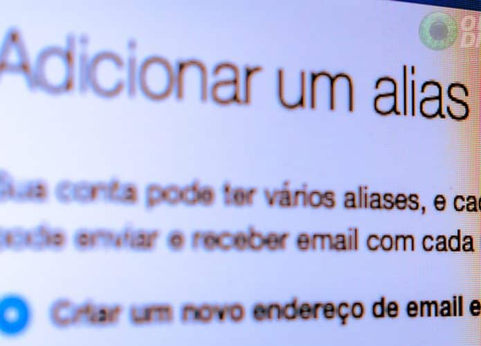 Tela de adicionar alias de e-mail no Outlook