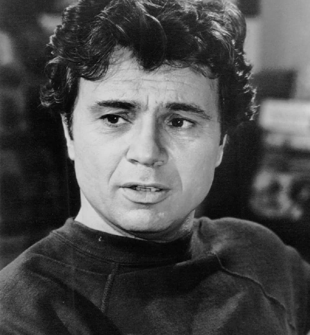 Robert_Blake_Baretta_1977-1000x1080