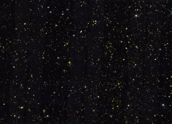 Primeira imagem do COSMOS-Web (Imagem: COSMOS-Web/Kartaltepe, Casey, Franco, Larson, et al./RIT/UT Austin/CANDIDE)