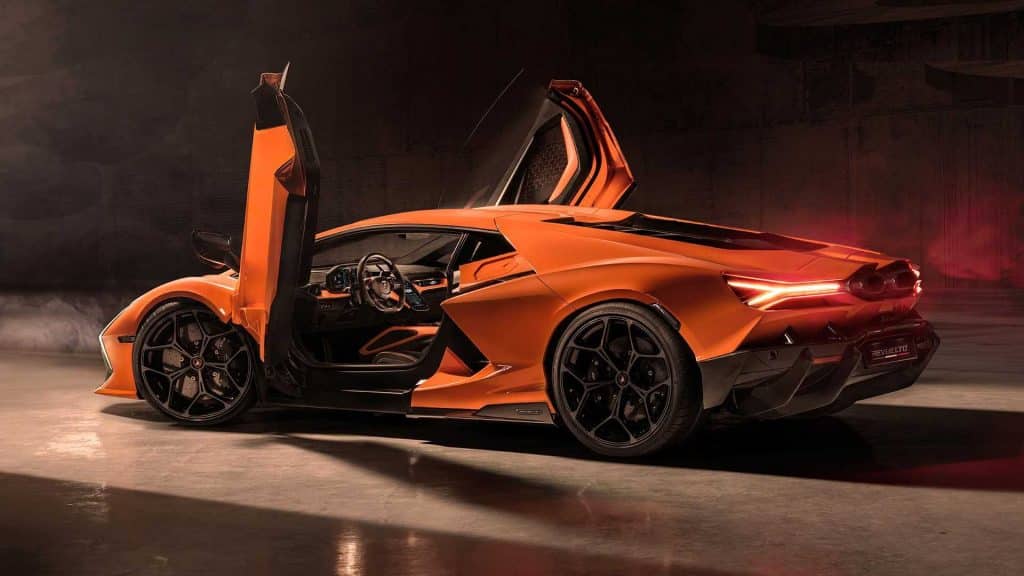 Novo Lamborghini Revuelto é um híbrido de 1.015 cv