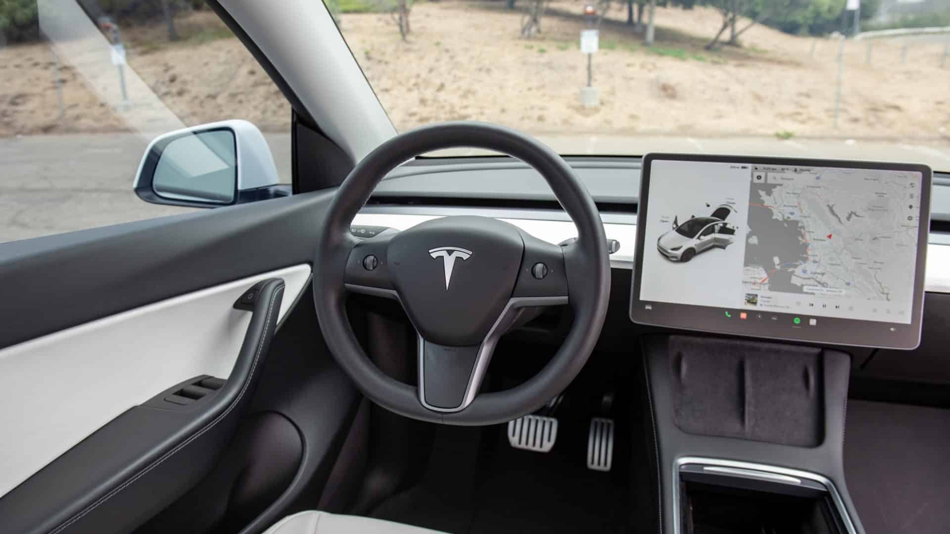 Interior de um Tesla Model Y