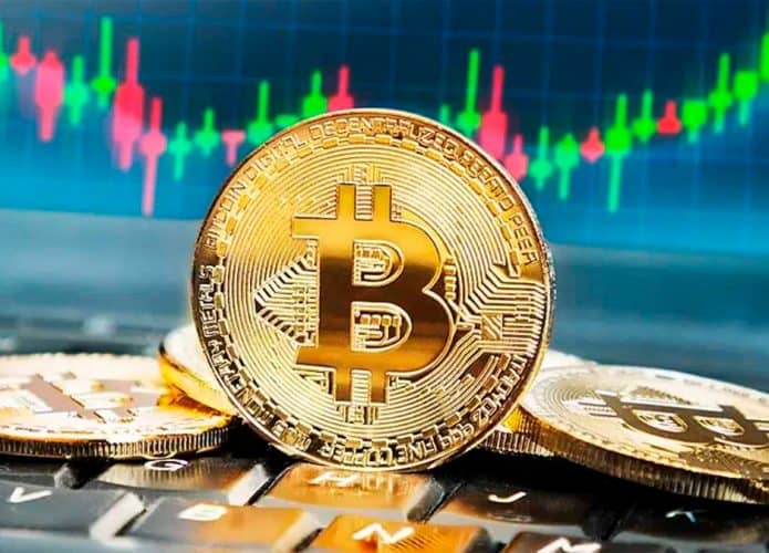 Moedas de Bitcoin com linhas de progressão de valores de ações financeiras