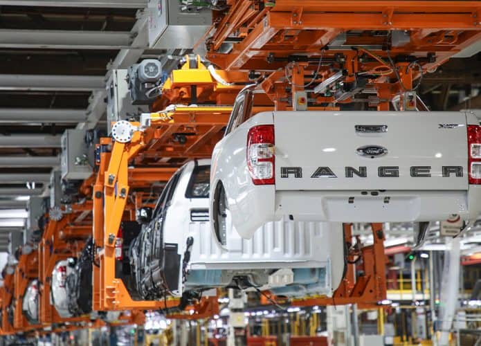 Linha de montagem da nova Ranger na fábrica da Ford
