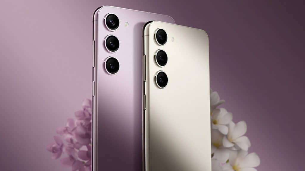 Traseiras dos modelos Galaxy S23 e S23+ da Samsung