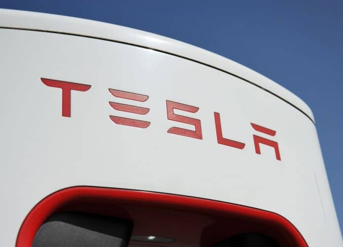 Tesla-1-695x500
